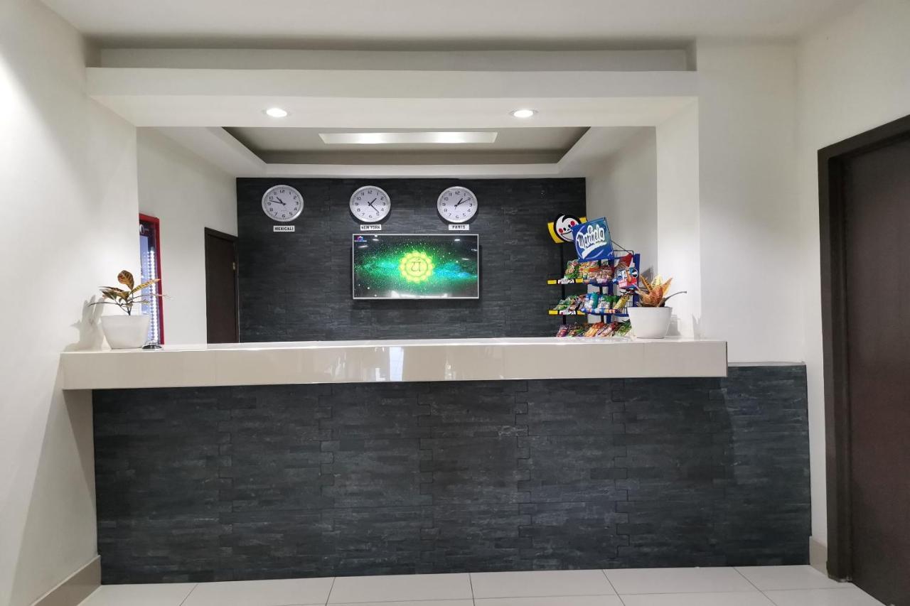 Capital O Hotel Plaza, เม็กซิกาลิ ภายนอก รูปภาพ